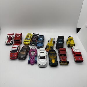 Hot Wheels Matchbox & More Mix Lot of 15 Multiple Cars Loose 1978-modern